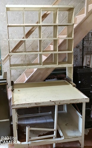 Bureau casier tri de - de, la